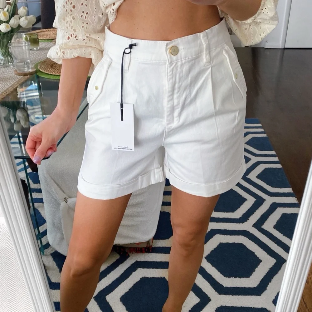🐚 OAT NEW YORK WHITE HIGH WAIST RELAXED FIT SHORTS!